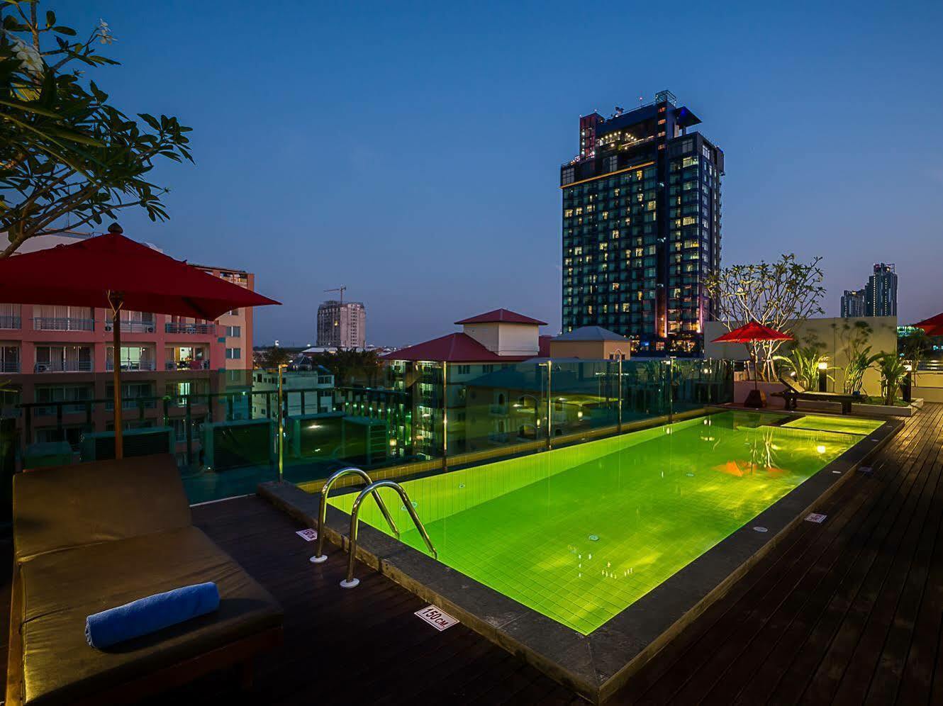Sunshine Hip Hotel Патая Екстериор снимка